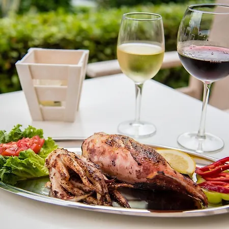 Athina ホテル アスプロヴァルタ