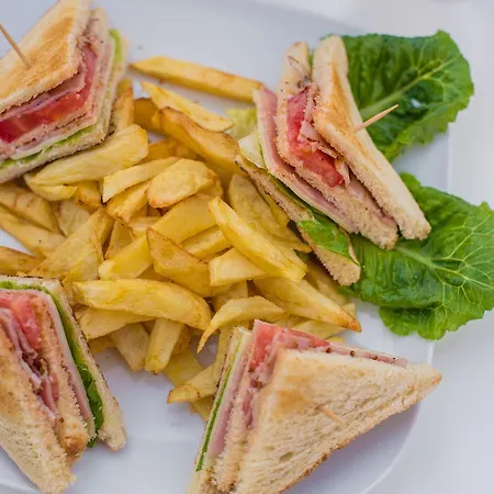 Athina アスプロヴァルタ