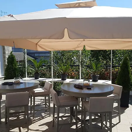 فندق Athina أسبروبالتا