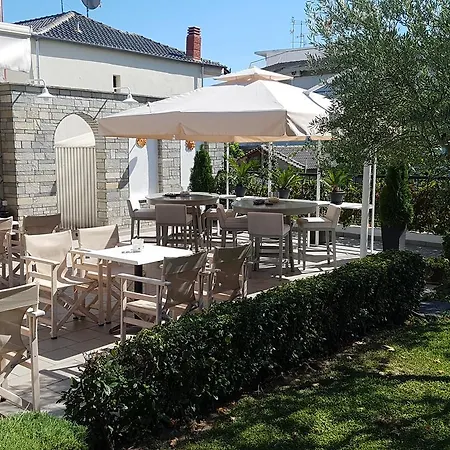 Athina Hotel
