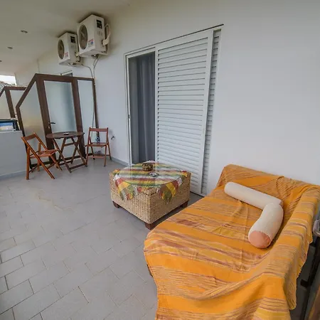 Athina Hotel 2*