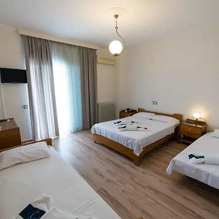Athina Hotel 2*