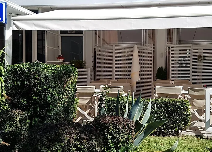 Athina Otel 2*